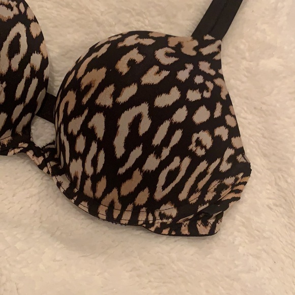 Victoria’s Secret leopard print bra - Picture 3 of 11